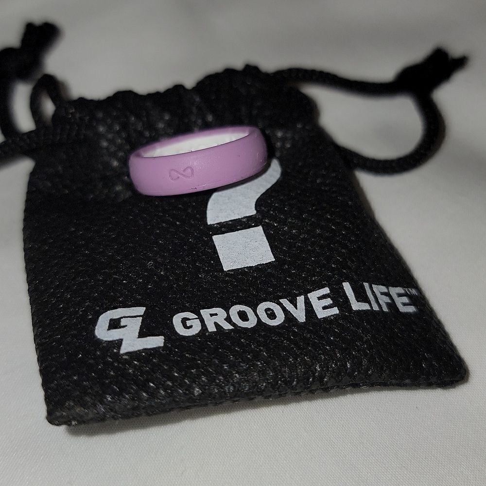 New Women’s Groove Silicone Band Ring Size 6 Thin Width